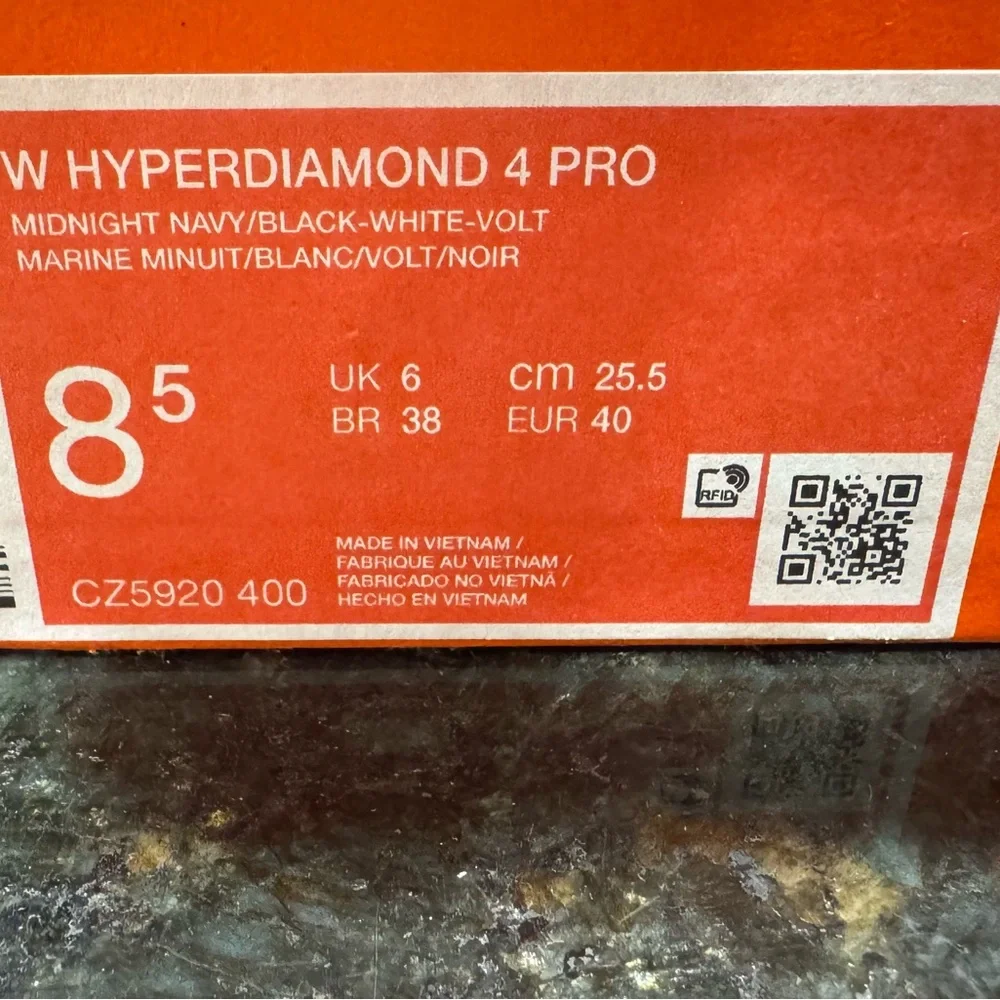 Nike Hyperdiamond 4 Pro in Navy and Black - Picture 4 of 5
